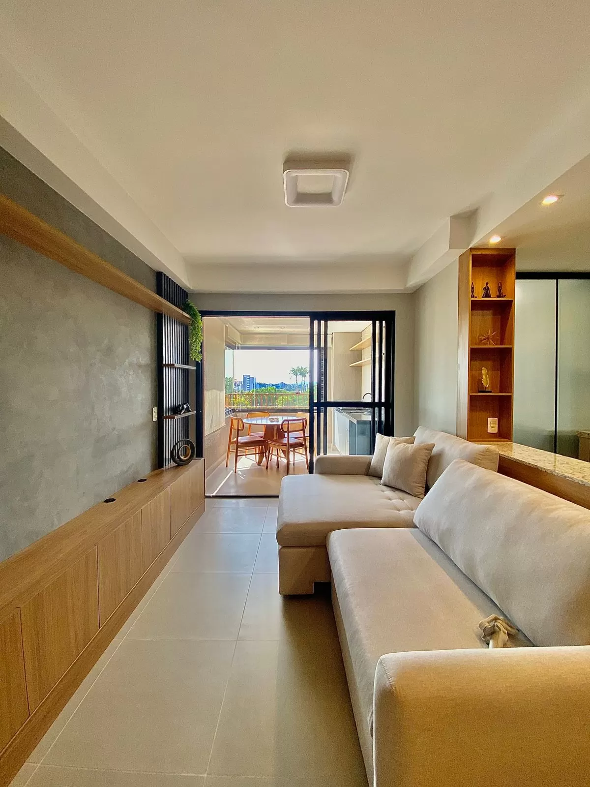 Apartamento Mobiliado à Venda ao lado do Shopping Iguatemi com 3 dormitórios e móveis planejados, 97m² no Condomínio Atmo em Votorantim/SP