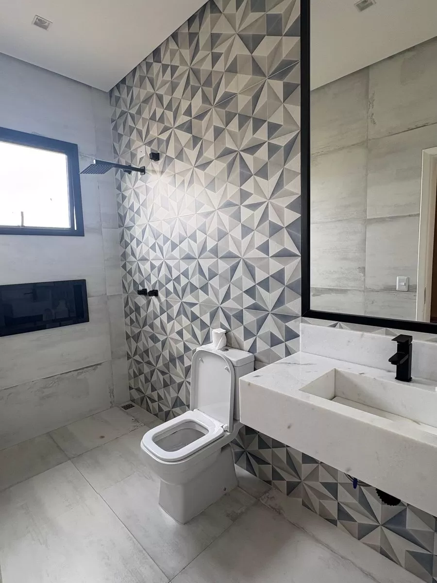 Sobrado à Venda com 4 suítes, escritório e piscina, 306m² no Condomínio Cyrela Landscape em Votorantim/SP