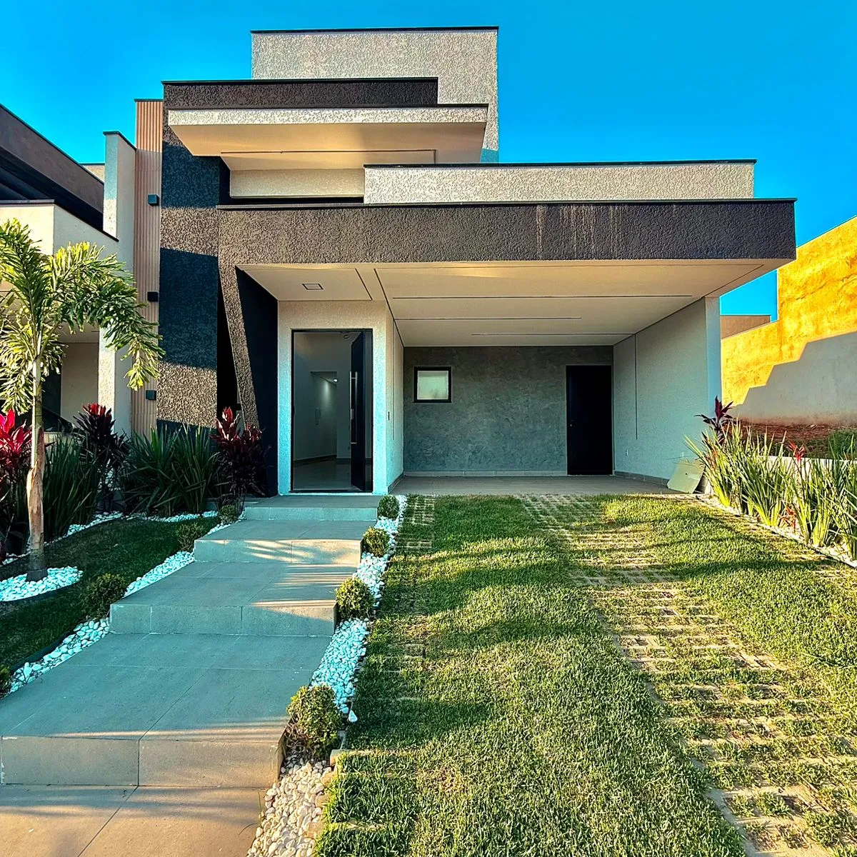 Casa Térrea à Venda com 3 suítes e área gourmet com piscina, 143m² no Condomínio Reserva Ipanema em Sorocaba/SP