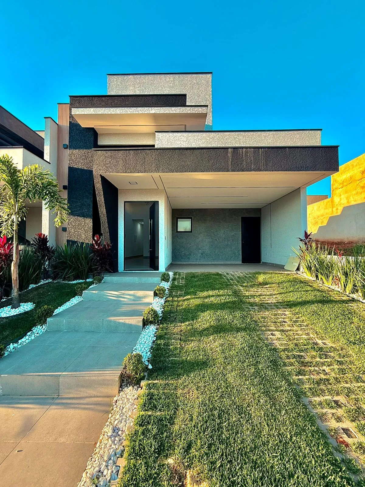 Casa Térrea à Venda com 3 suítes e área gourmet com piscina, 143m² no Condomínio Reserva Ipanema em Sorocaba/SP