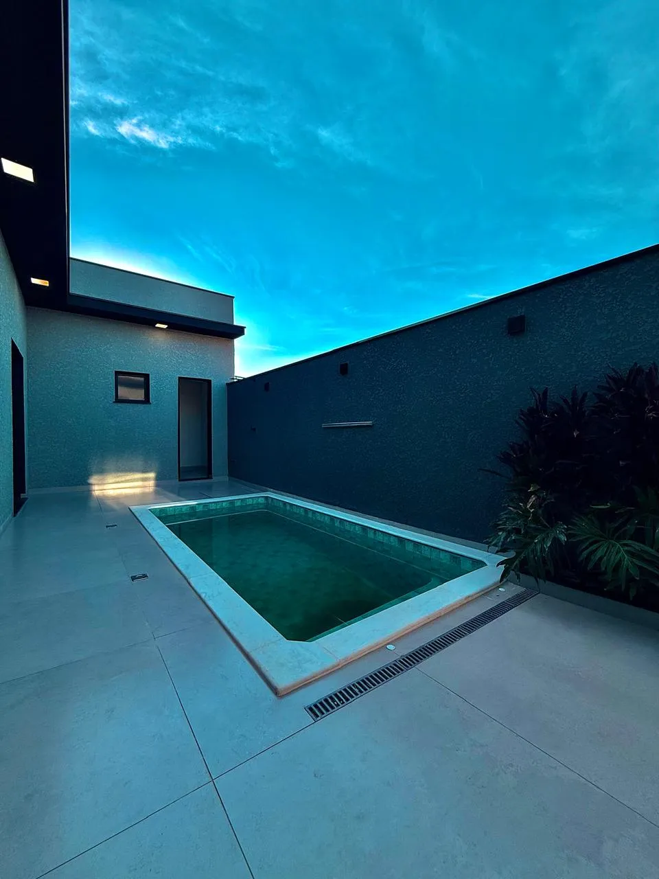 Casa Térrea à Venda com 3 dormitórios sendo 1 suíte e área gourmet com piscina, 136m² no Condomínio Reserva Ipanema em Sorocaba/SP