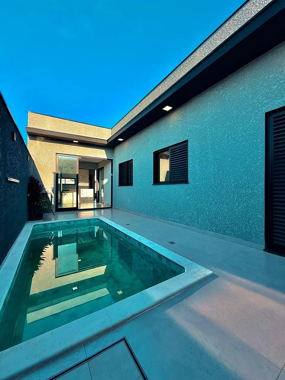 Casa Térrea à Venda com 3 dormitórios sendo 1 suíte e área gourmet com piscina, 136m² no Condomínio Reserva Ipanema em Sorocaba/SP