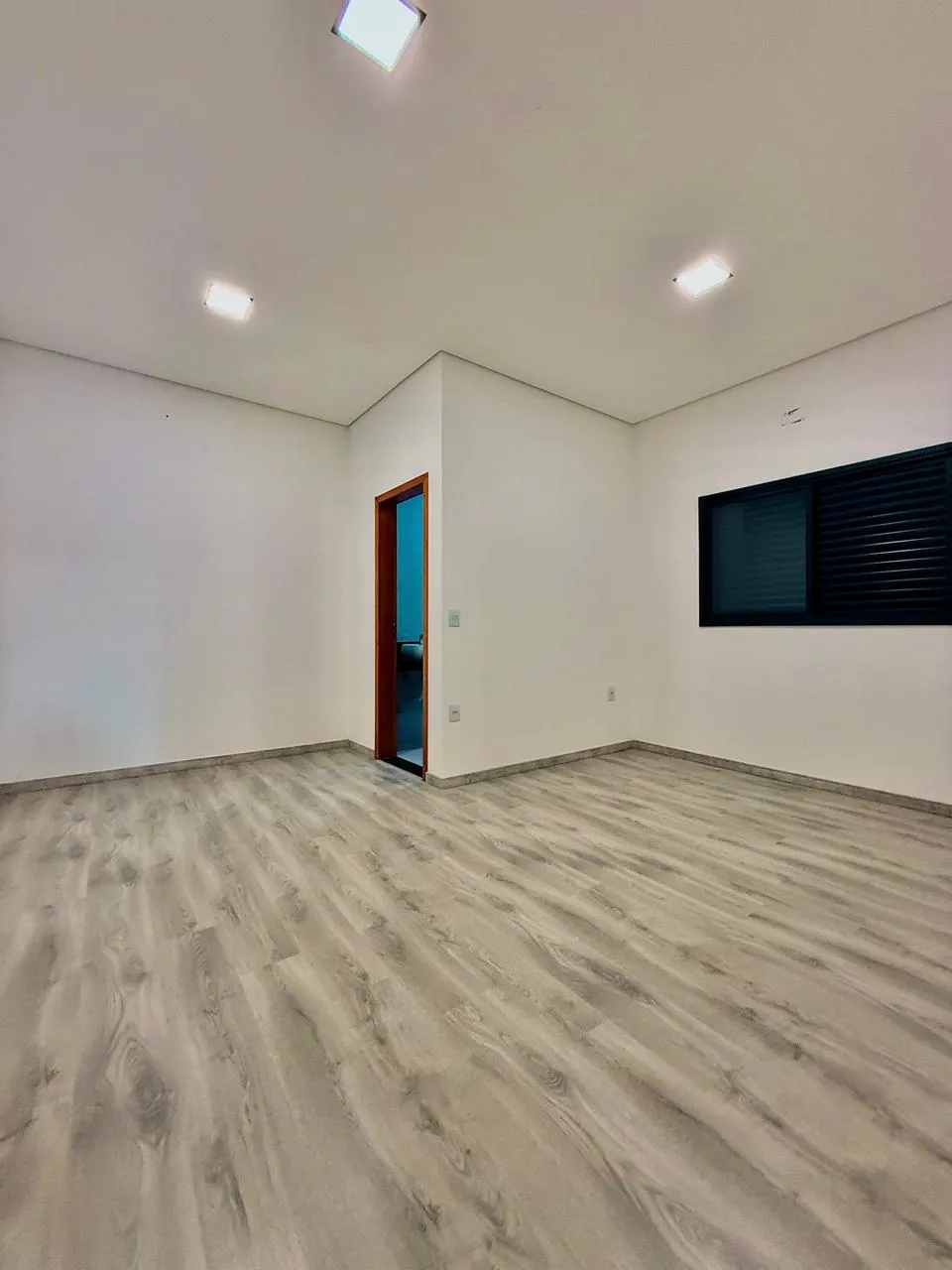 Casa Térrea à Venda com 3 dormitórios e área gourmet com piscina, 145m² no Condomínio Reserva Ipanema em Sorocaba/SP