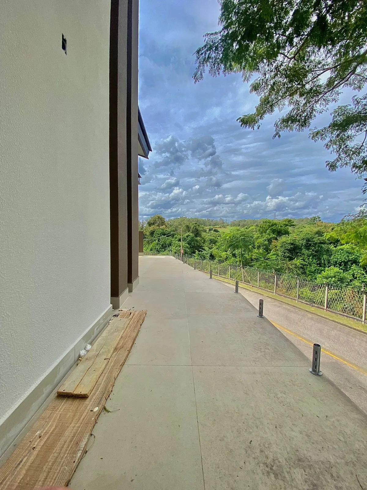 Casa de Alto Padrão à Venda com 3 suítes sendo 1 master e piscina com vista para área preservada, 256m² no Condomínio Renaissance em Sorocaba/SP