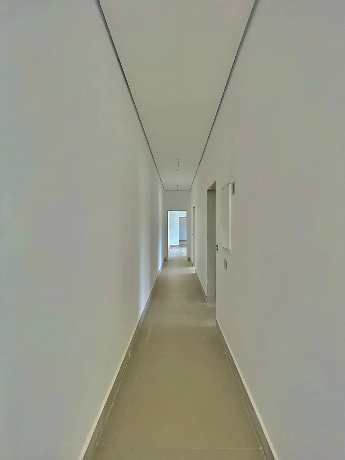 Casa de Alto Padrão à Venda com 3 suítes sendo 1 master e piscina com vista para área preservada, 256m² no Condomínio Renaissance em Sorocaba/SP