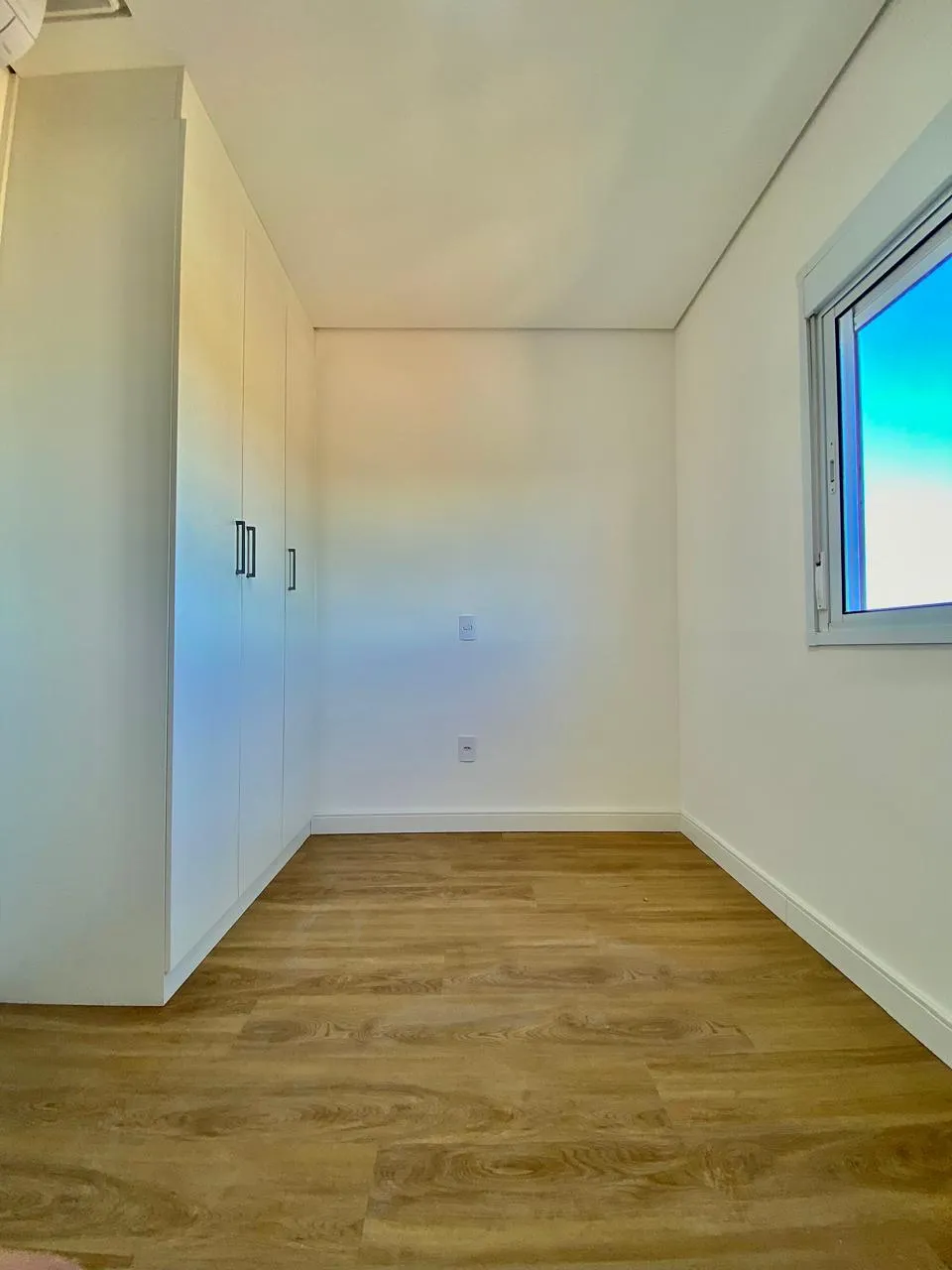 Apartamento à Venda com 3 dormitórios sendo 1 suíte e acabamento moderno, 69m² no Condomínio Residencial Golden House em Sorocaba/SP