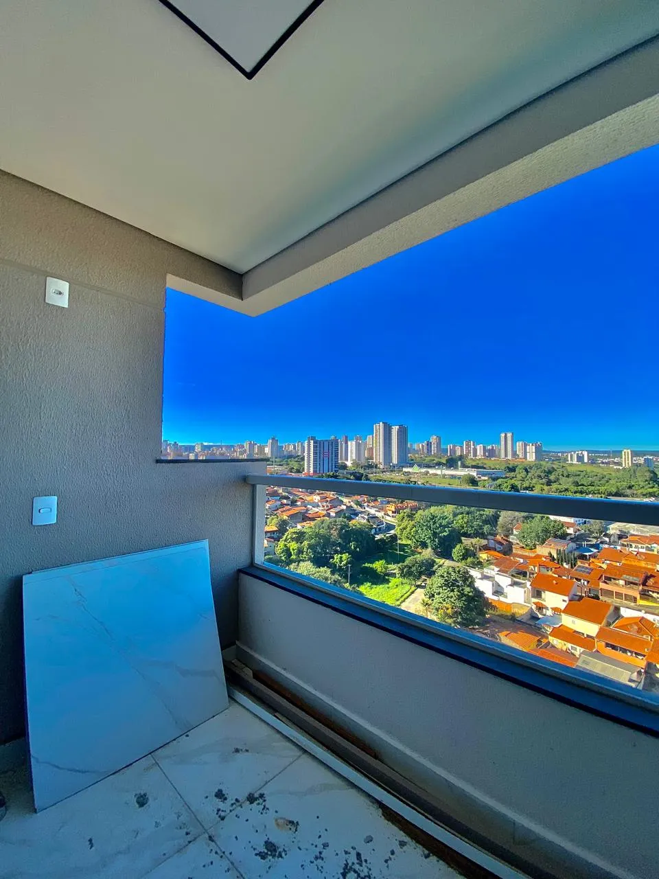 Apartamento à Venda com 3 dormitórios sendo 1 suíte e acabamento moderno, 69m² no Condomínio Residencial Golden House em Sorocaba/SP