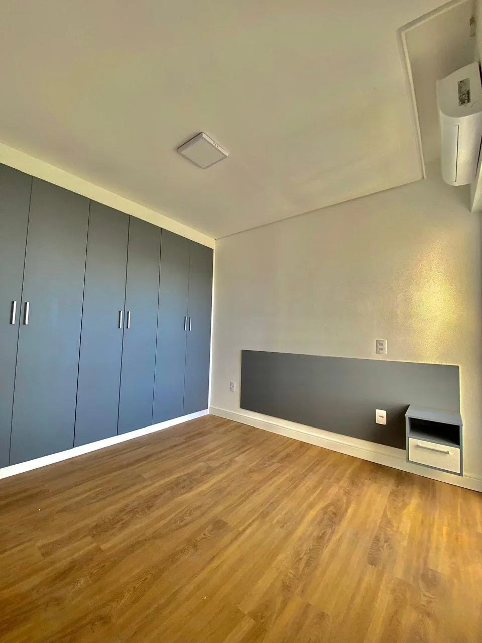 Apartamento à Venda com 3 dormitórios sendo 1 suíte e acabamento moderno, 69m² no Condomínio Residencial Golden House em Sorocaba/SP