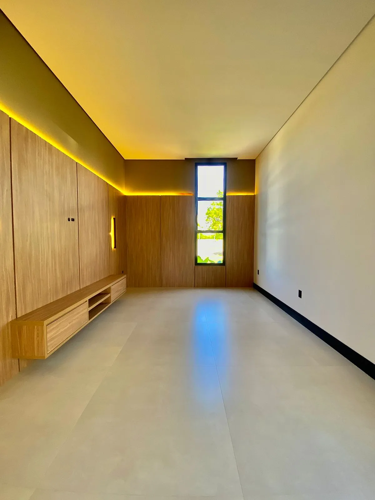 Casa Térrea à Venda com 3 suítes sendo 1 master com closet, área gourtmet com piscina e terraço, 403m² no Condomínio Fazenda Jequitibá em Sorocaba/SP