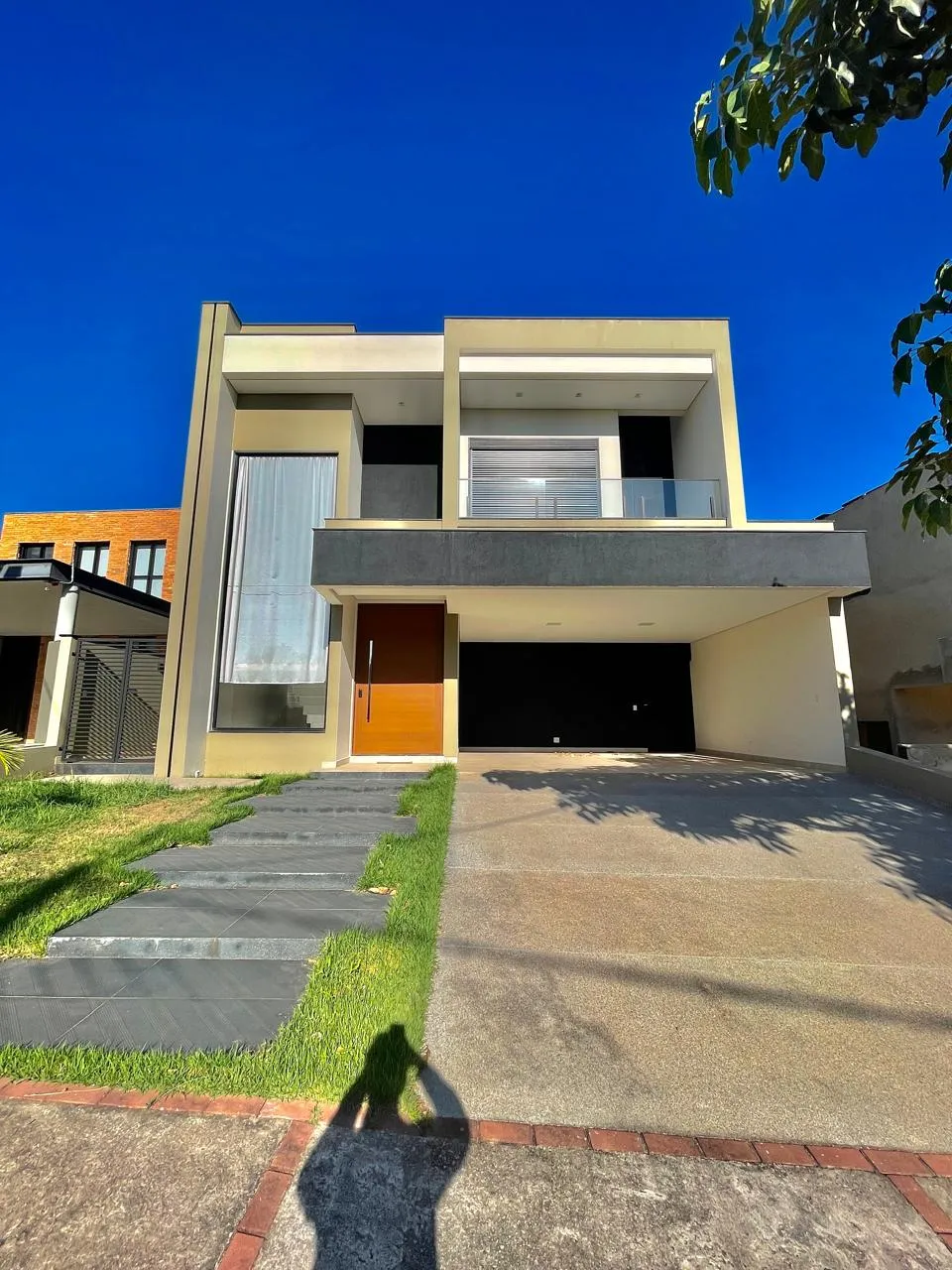 Sobrado à Venda com 3 suítes sendo 1 master, escritório e vista privilegiada, 306m² no Condomínio Cyrela Landscape em Votorantim/SP
