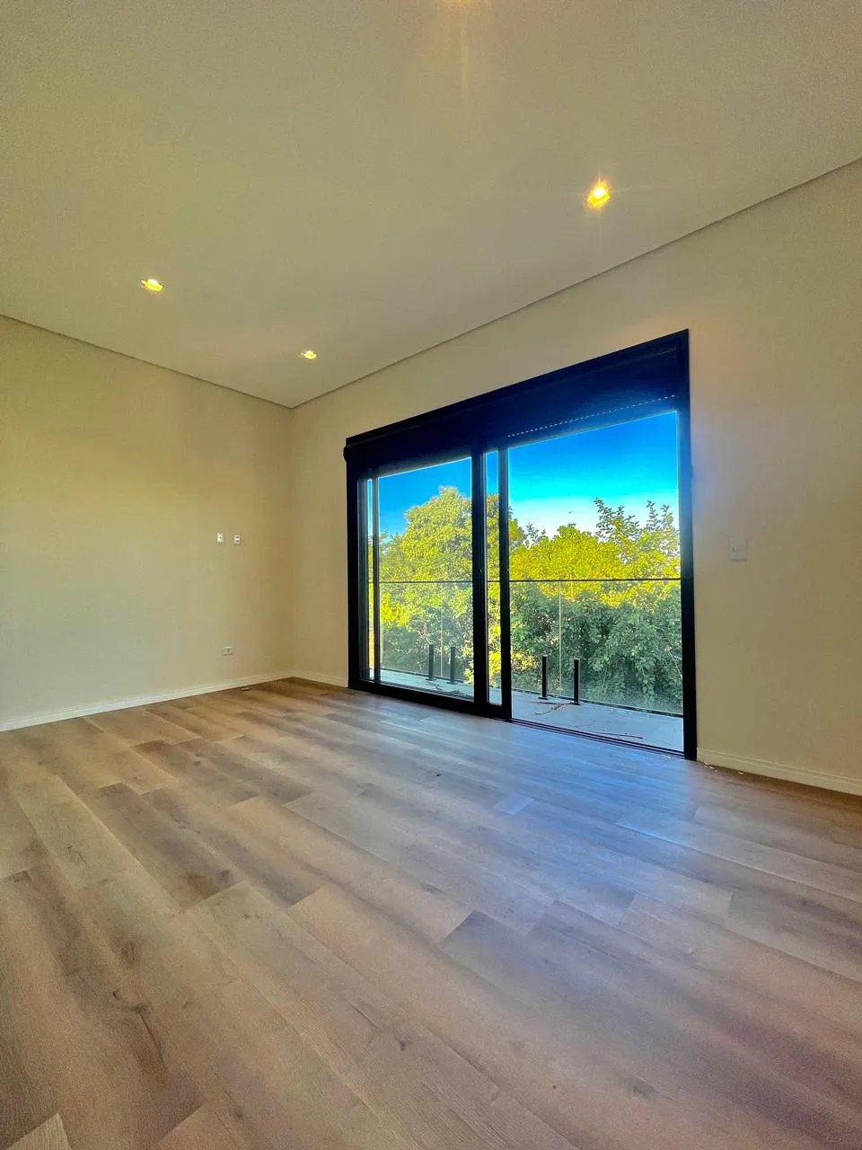 Sobrado à Venda com 3 suítes sendo 1 master, escritório e vista privilegiada, 306m² no Condomínio Cyrela Landscape em Votorantim/SP