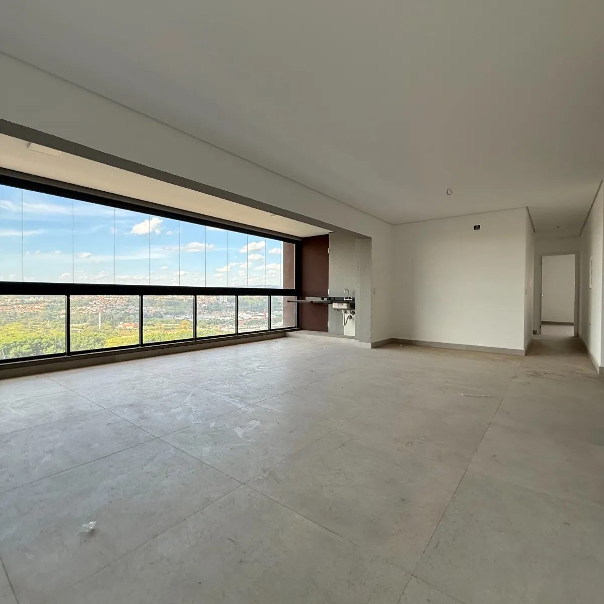 Apartamento à Venda com 3 suítes sendo 1 master, escritório e ampla vista livre, 128m² no Condomínio Alameda JK em Votorantim/SP