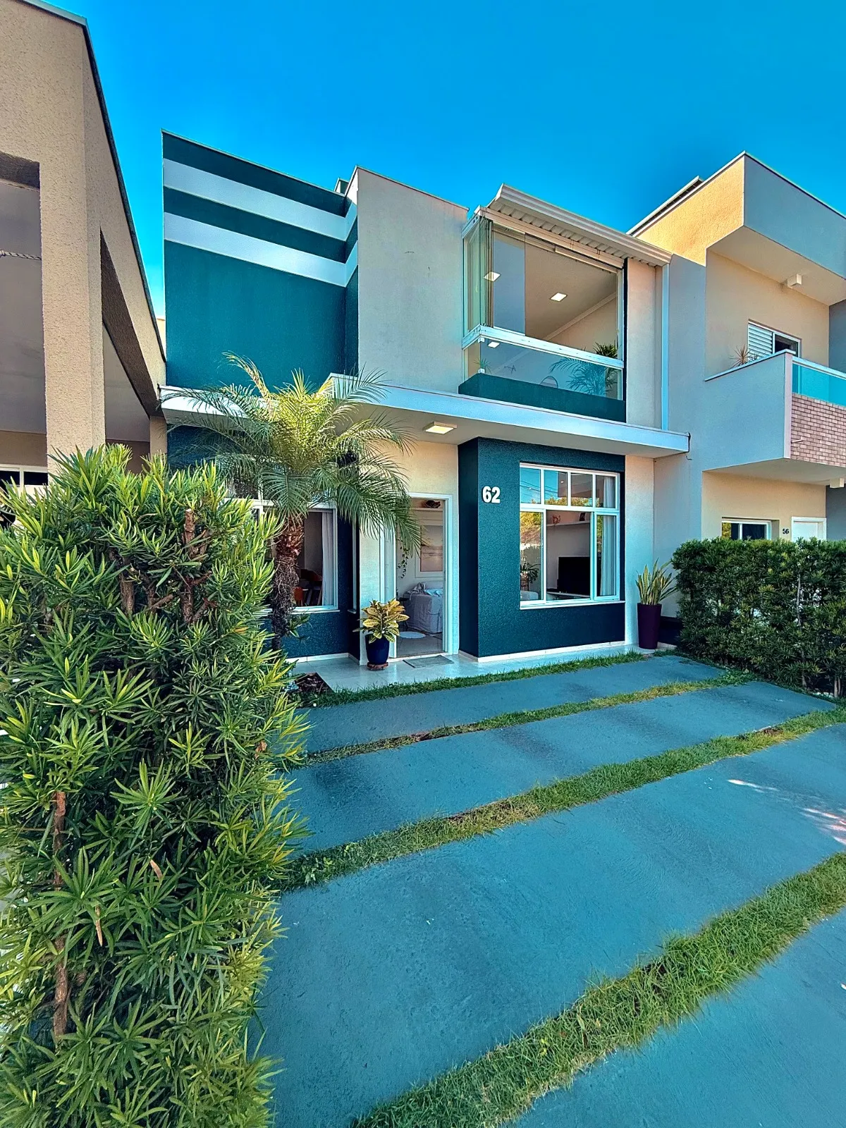 Sobrado à Venda Mobiliado com 3 dormitórios sendo 1 suíte master e área gourmet, 130m² em um terreno de 175m² no Condomínio Golden Park Residence 2 em Sorocaba/SP