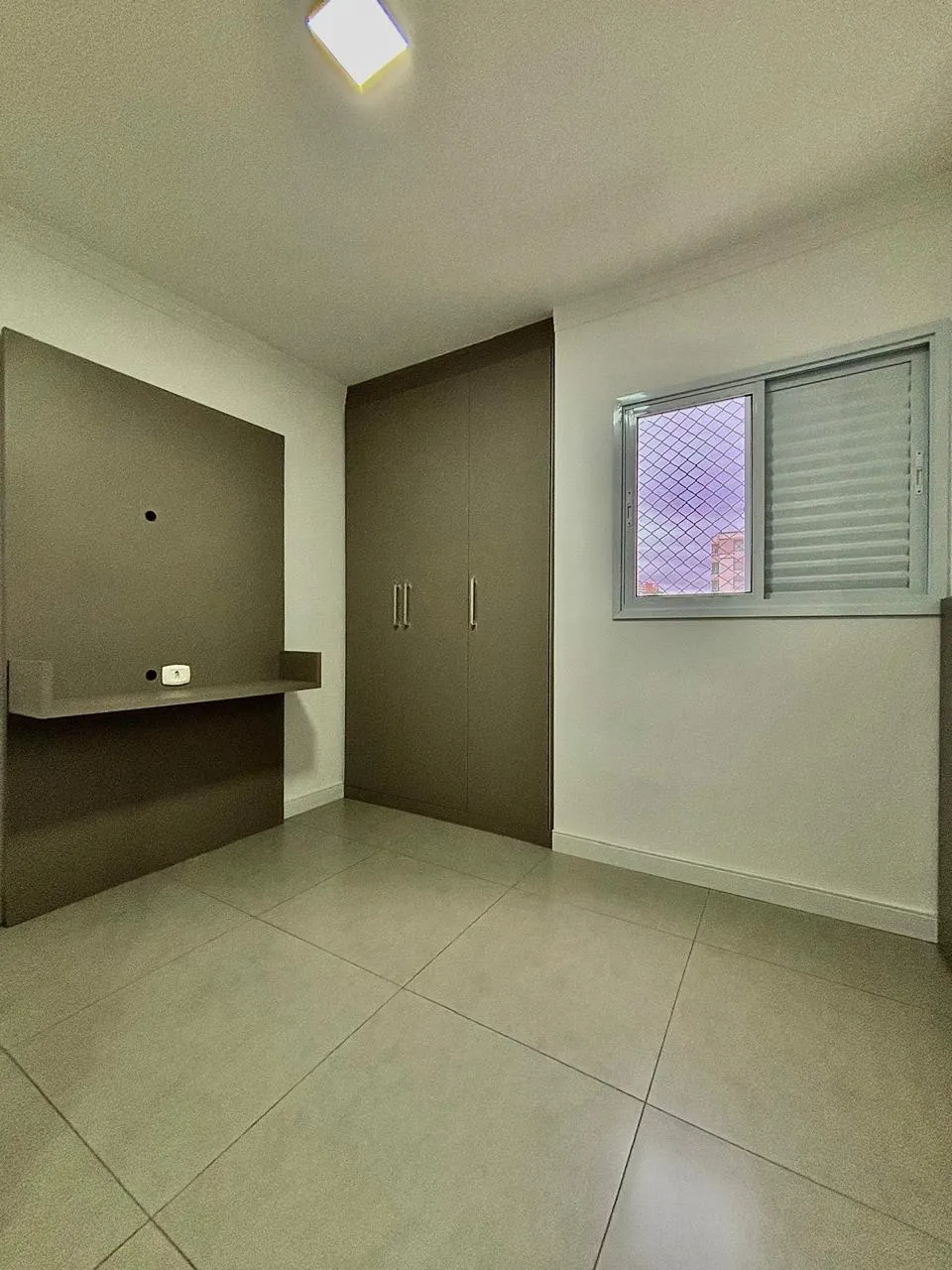 Apartamento à Venda com 3 dormitórios sendo 1 suíte, área social integrada e ótima localização, 80m² no Condomínio Nature Residencial Clube