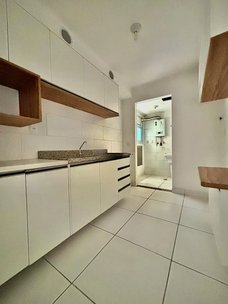 Apartamento à Venda com 3 dormitórios sendo 1 suíte e ótima área social integrada, 80m² no Condomínio Nature Residencial Clube
