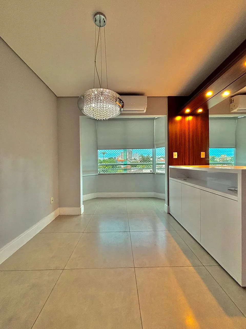 Apartamento à Venda com 3 dormitórios sendo 1 suíte, área social integrada e móveis planejados, 80m² no Condomínio Nature Residencial Clube