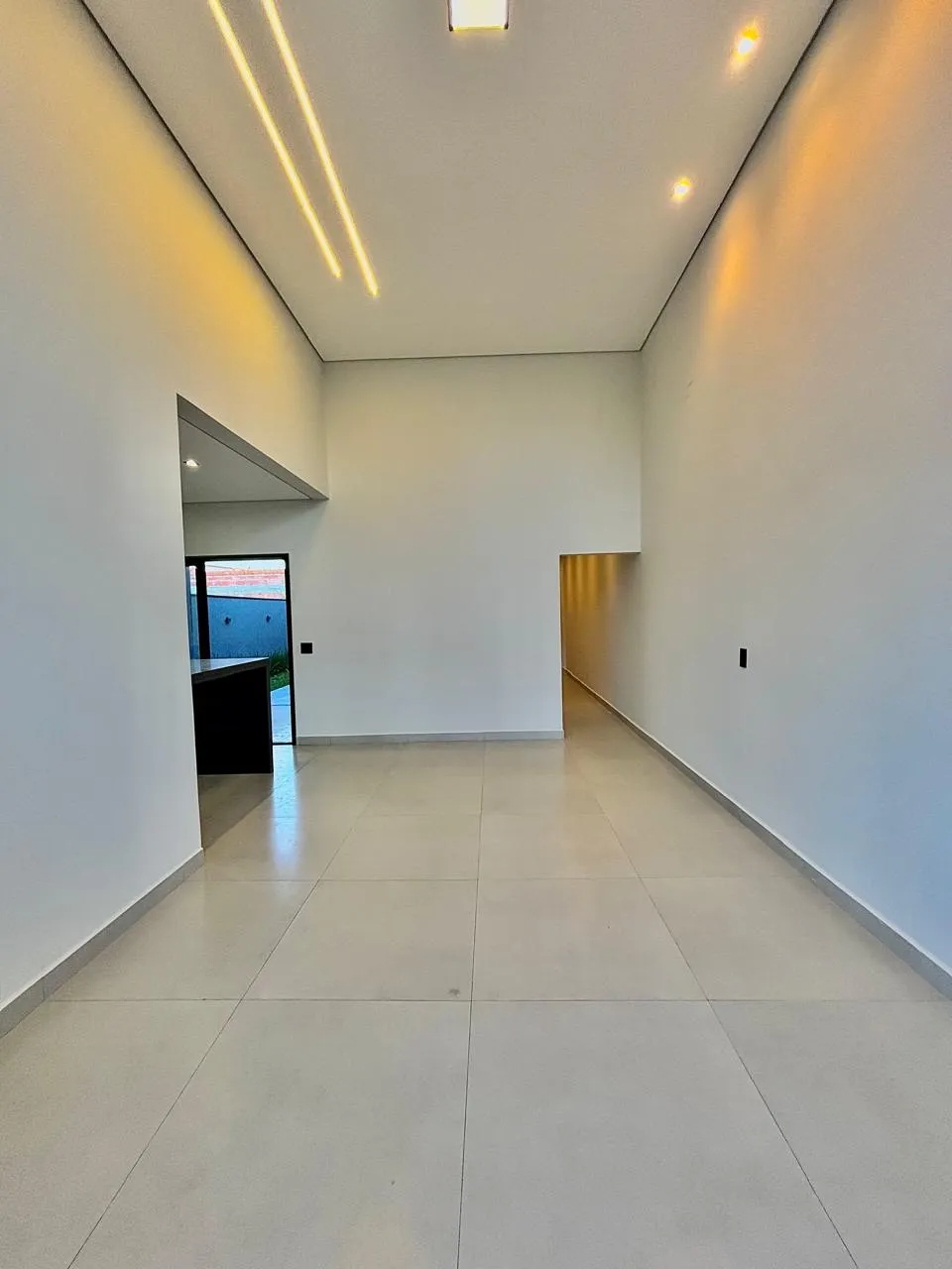 Casa Térrea à Venda com 3 dormitórios sendo 1 suíte e área gourmet com churrasqueira, 140m² em um terreno de 200m² no Condomínio Reserva Ipanema em Sorocaba/SP