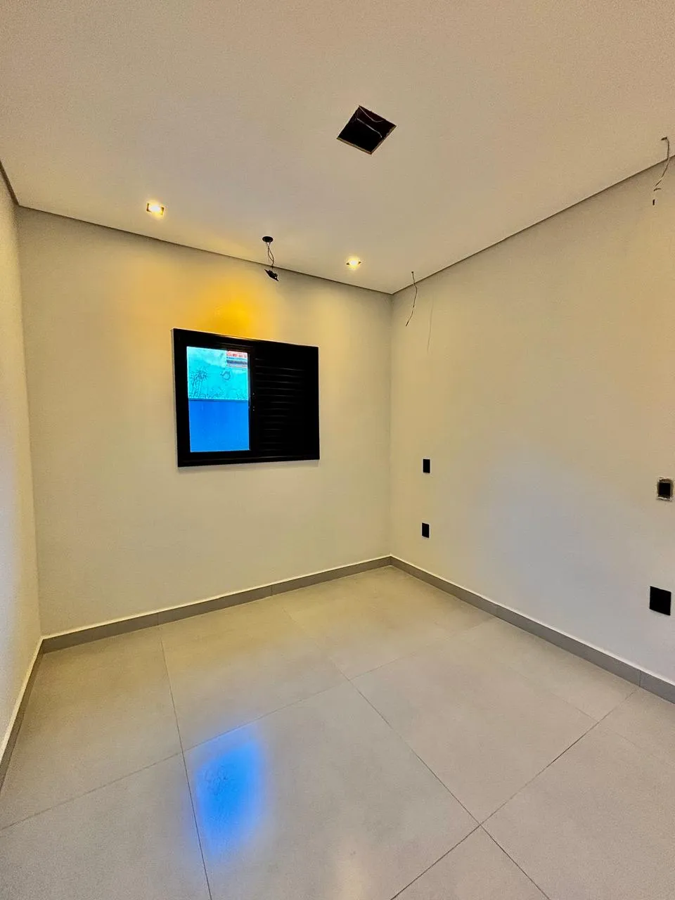 Casa Térrea à Venda com 3 dormitórios sendo 1 suíte e área gourmet com churrasqueira, 140m² em um terreno de 200m² no Condomínio Reserva Ipanema em Sorocaba/SP