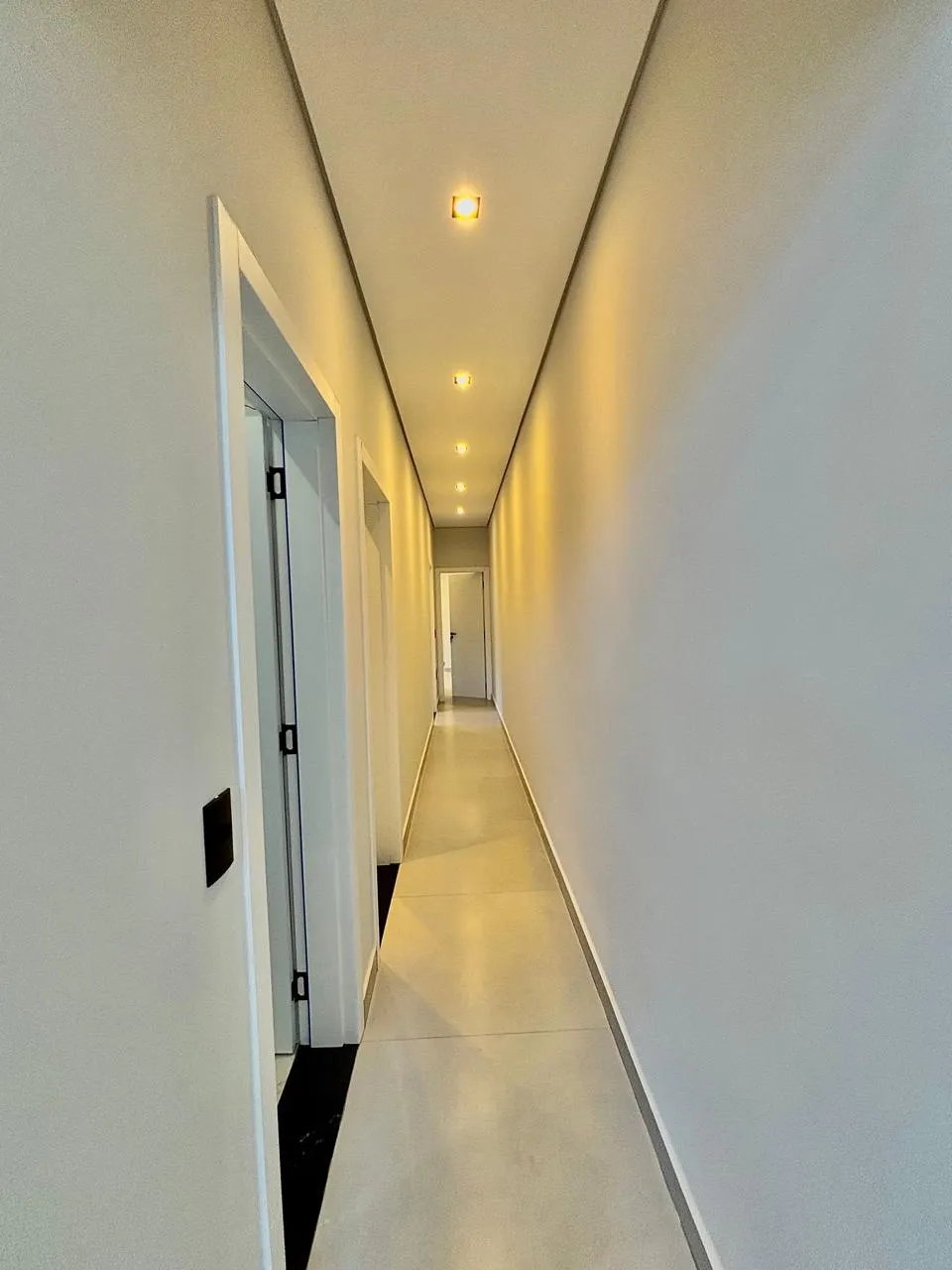 Casa Térrea à Venda com 3 dormitórios sendo 1 suíte e área gourmet com churrasqueira, 140m² em um terreno de 200m² no Condomínio Reserva Ipanema em Sorocaba/SP