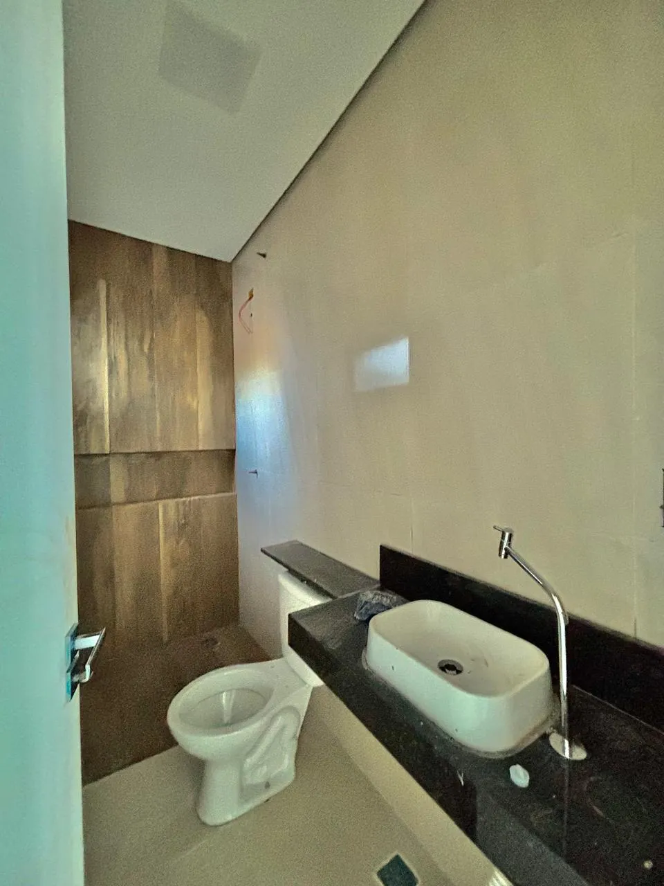 Casa Térrea à Venda com 3 dormitórios sendo 1 suíte master e ampla área gourmet com piscina no Condomínio Residencial Jardim em Sorocaba/SP