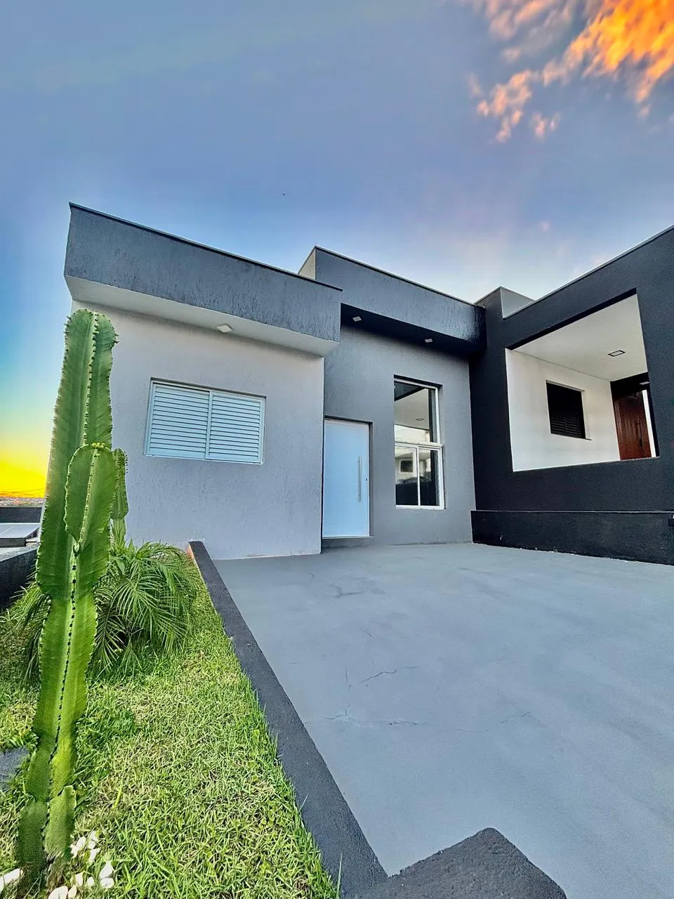 Casa Térrea à Venda com 3 dormitórios sendo 1 suíte e ampla área gourmet com churrasqueira, 100m² em um terreno de 152m² no Condomínio Horto Florestal Villagio em Sorocaba/SP