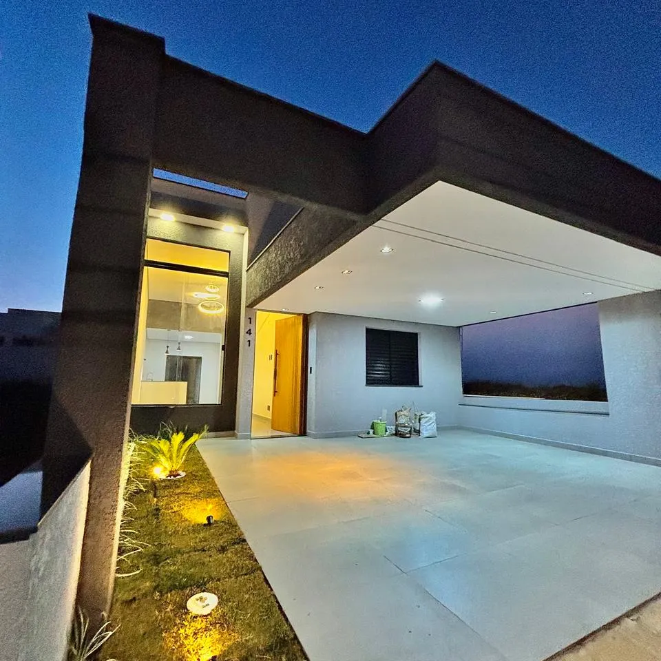 Casa Térrea à Venda com 3 dormitórios sendo 1 suíte e ampla área gourmet com churrasqueira, 120m² em um terreno de 154m² no Condomínio Horto Florestal Villagio em Sorocaba/SP