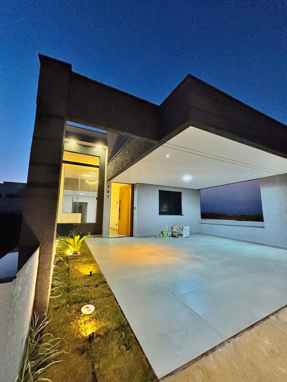 Casa Térrea à Venda com 3 dormitórios sendo 1 suíte e ampla área gourmet com churrasqueira, 120m² em um terreno de 154m² no Condomínio Horto Florestal Villagio em Sorocaba/SP
