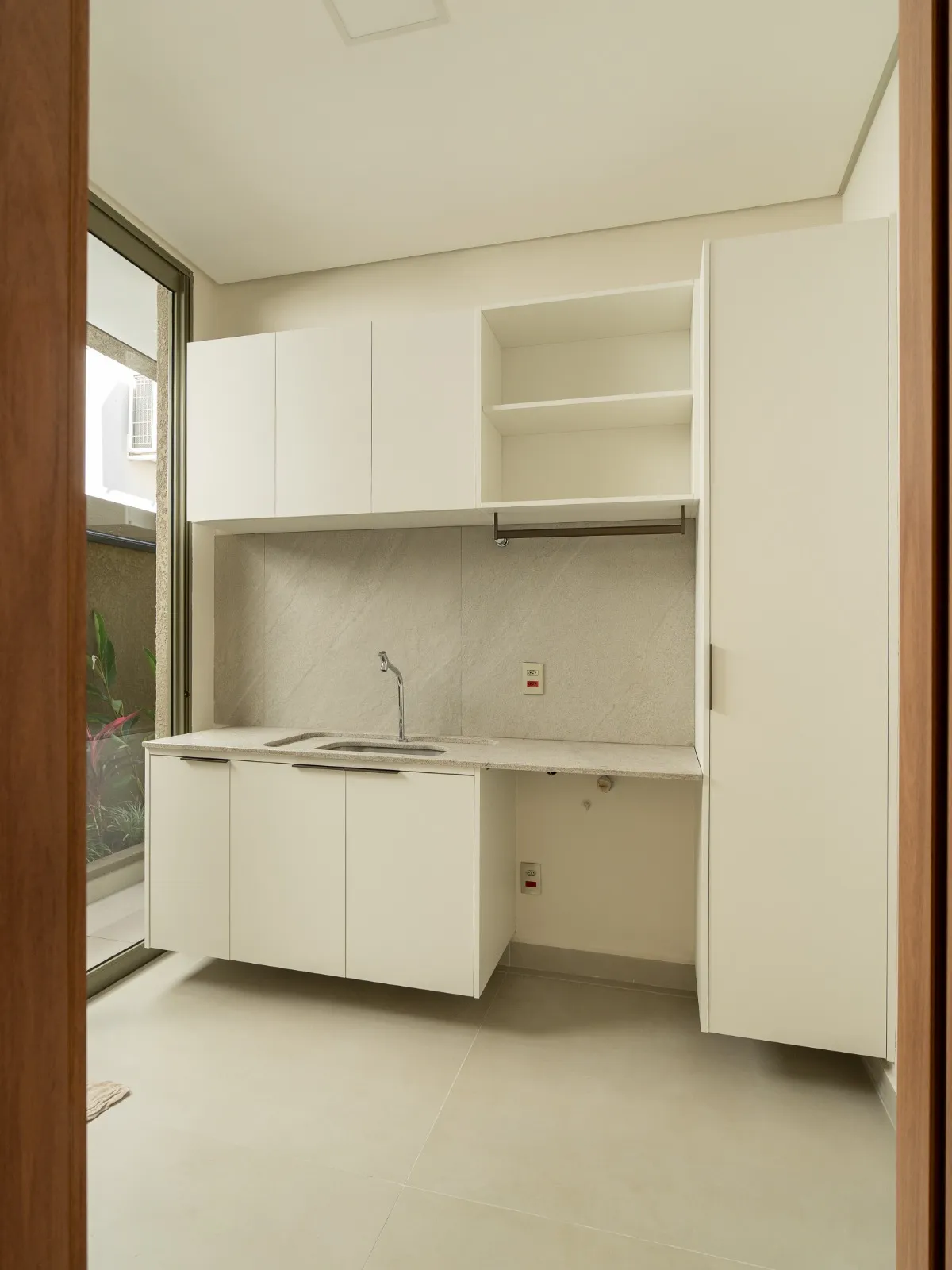 Casa à Venda com 3 suítes sendo 1 master e área gourmet com piscina, 205m² em um terreno de 312m² no Condomínio Belvedere 1 em Votorantim/SP