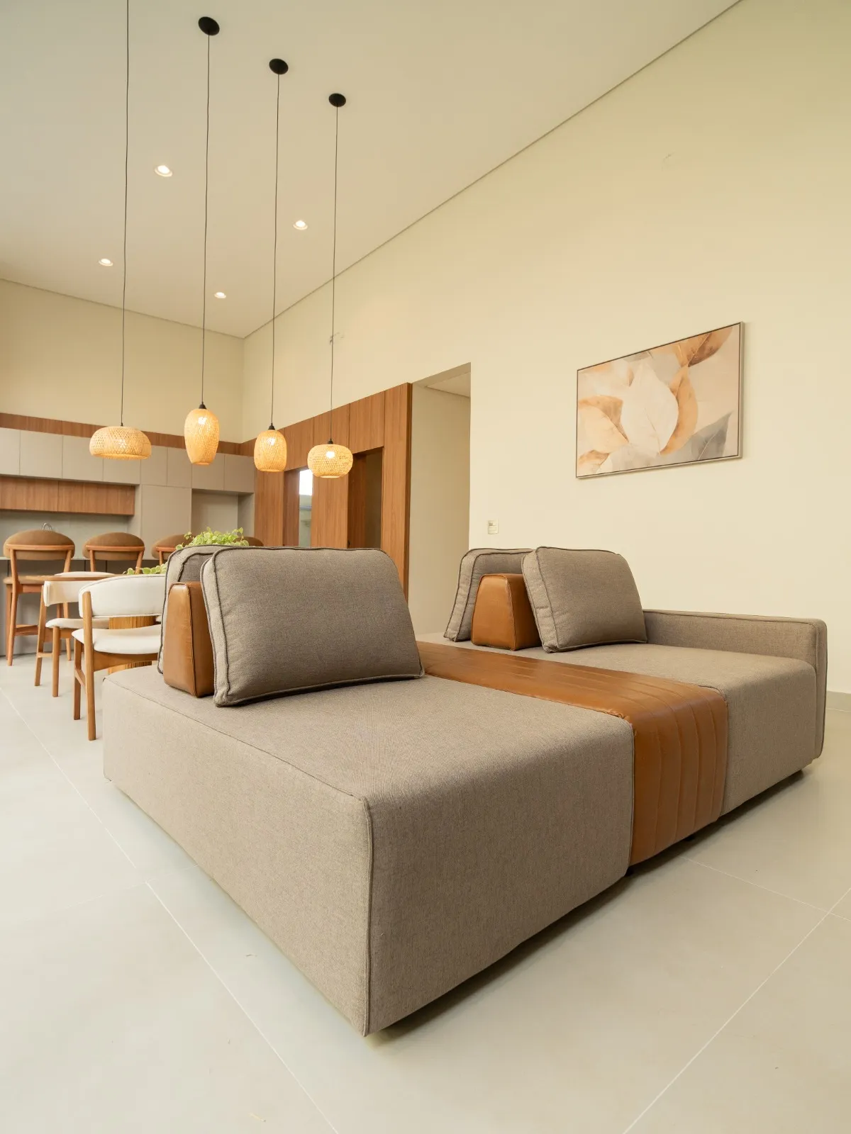 Casa à Venda com 3 suítes sendo 1 master e área gourmet com piscina, 205m² em um terreno de 312m² no Condomínio Belvedere 1 em Votorantim/SP