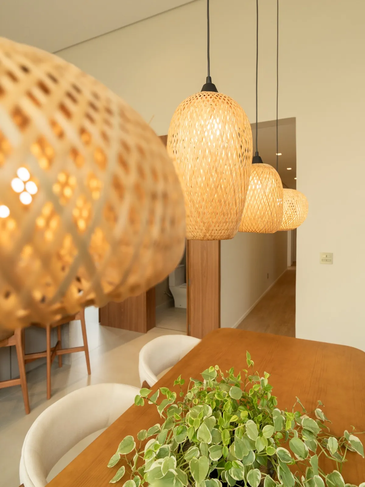 Casa à Venda com 3 suítes sendo 1 master e área gourmet com piscina, 205m² em um terreno de 312m² no Condomínio Belvedere 1 em Votorantim/SP