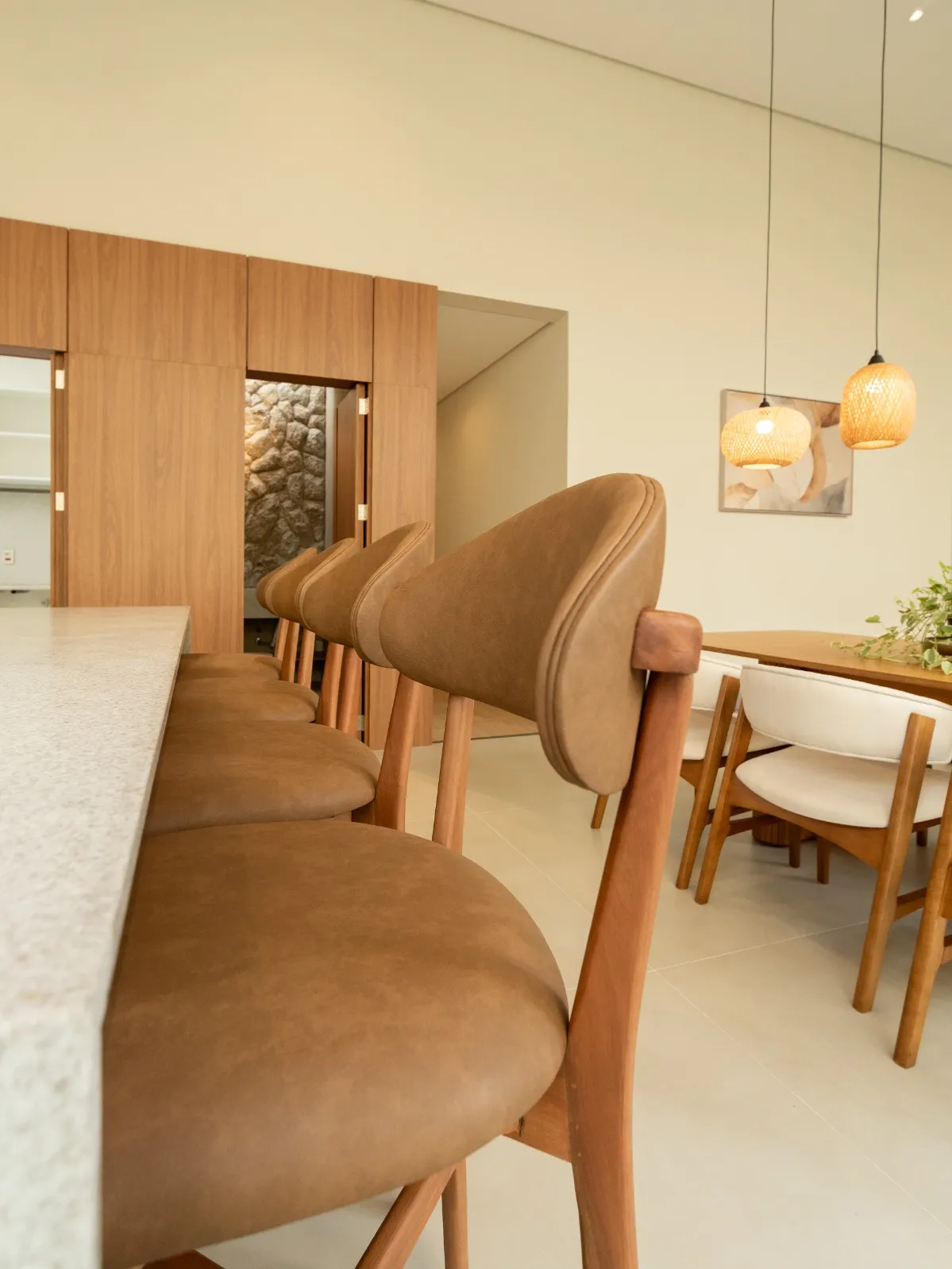 Casa à Venda com 3 suítes sendo 1 master e área gourmet com piscina, 205m² em um terreno de 312m² no Condomínio Belvedere 1 em Votorantim/SP