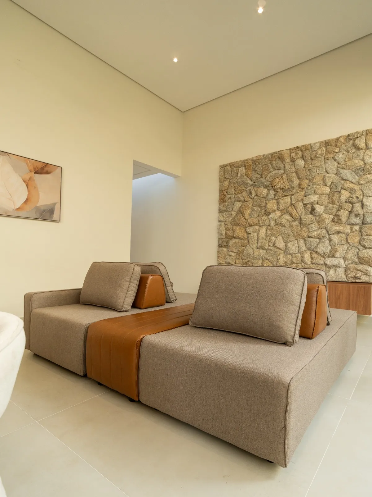 Casa à Venda com 3 suítes sendo 1 master e área gourmet com piscina, 205m² em um terreno de 312m² no Condomínio Belvedere 1 em Votorantim/SP