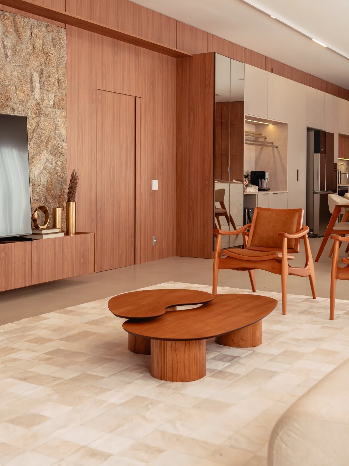 Casa de Alto Padrão à Venda com 3 ampla suítes sendo 1 master, área gourmet com piscina, 375m² em um terreno de 1000m² no Condomínio Fazenda Jequitibá em Sorocaba/SP