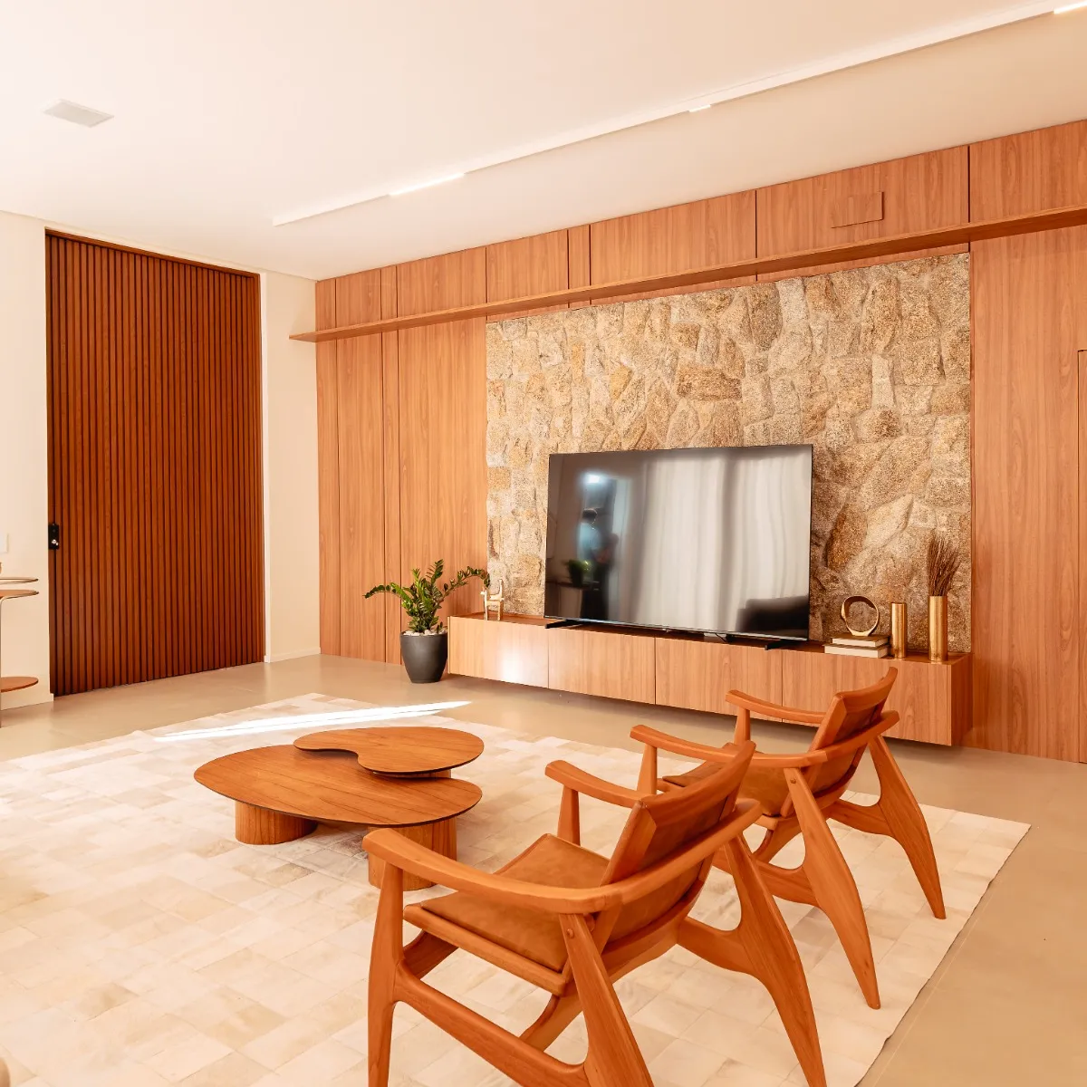 Casa de Alto Padrão à Venda com 3 ampla suítes sendo 1 master, área gourmet com piscina, 375m² em um terreno de 1000m² no Condomínio Fazenda Jequitibá em Sorocaba/SP