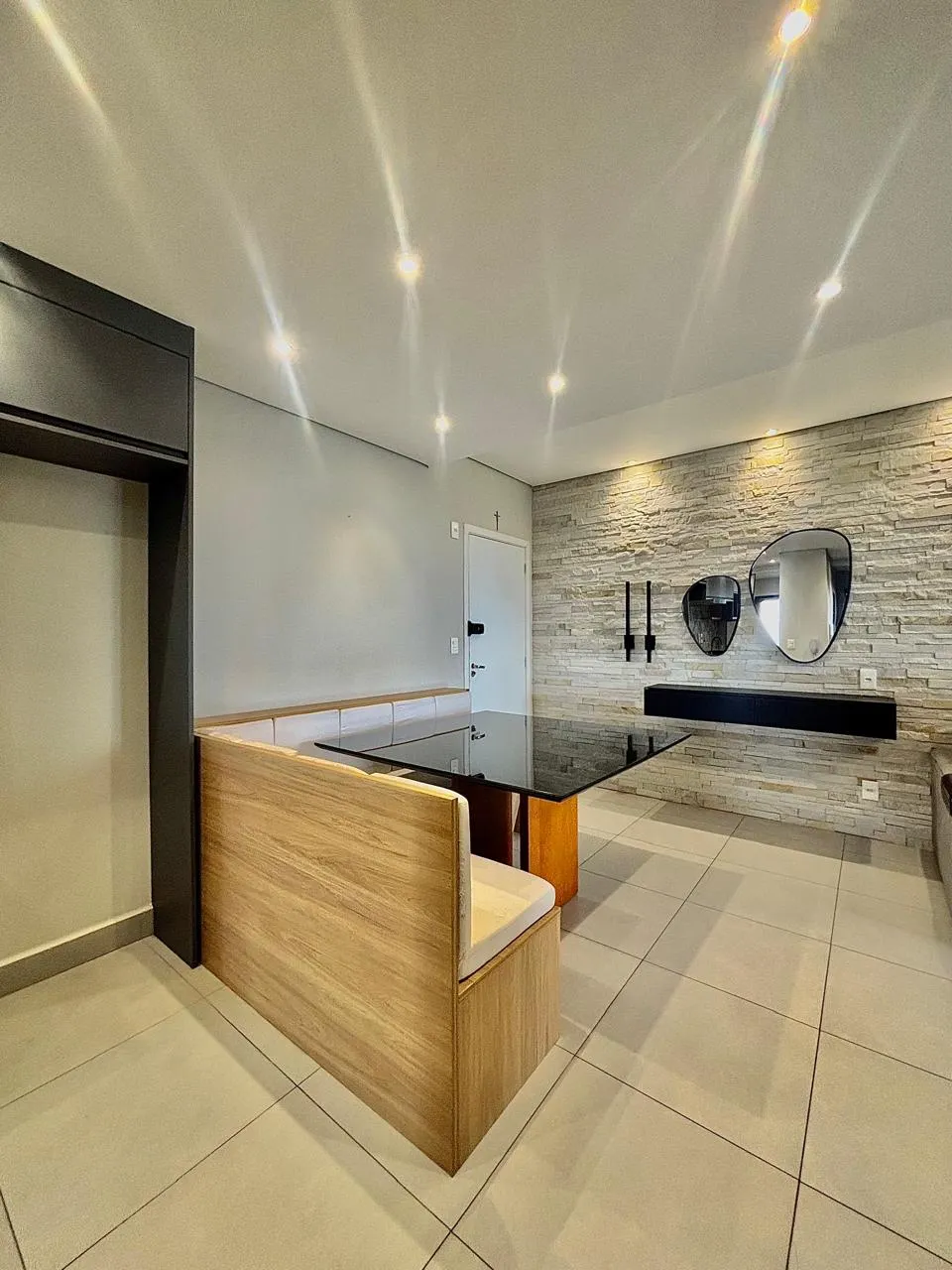 Apartamento Mobiliado à Venda com 2 dormitórios sendo 1 suíte e varanda gourmet, 77m² no Condomínio JK Boa Vista em Sorocaba/SP