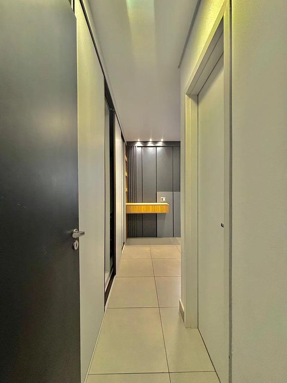 Apartamento Mobiliado à Venda com 2 dormitórios sendo 1 suíte e varanda gourmet, 77m² no Condomínio JK Boa Vista em Sorocaba/SP