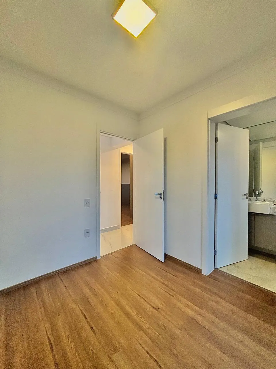 Apartamento à Venda com 3 suítes, modulados e ampla área gourmet com churrasqueira e vista incrível, 104m² no Condomínio Best View Campolim em Sorocaba/SP