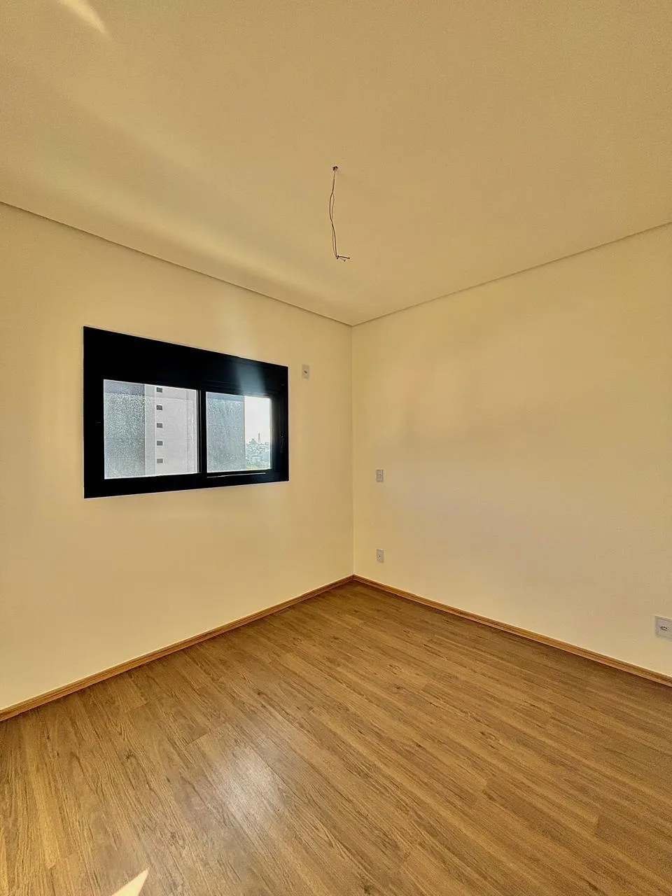 Apartamento à Venda com 3 suítes sendo 1 master com closet e varanda gourmet, 108m² no Condomínio Alpha Versailles em Sorocaba/SP