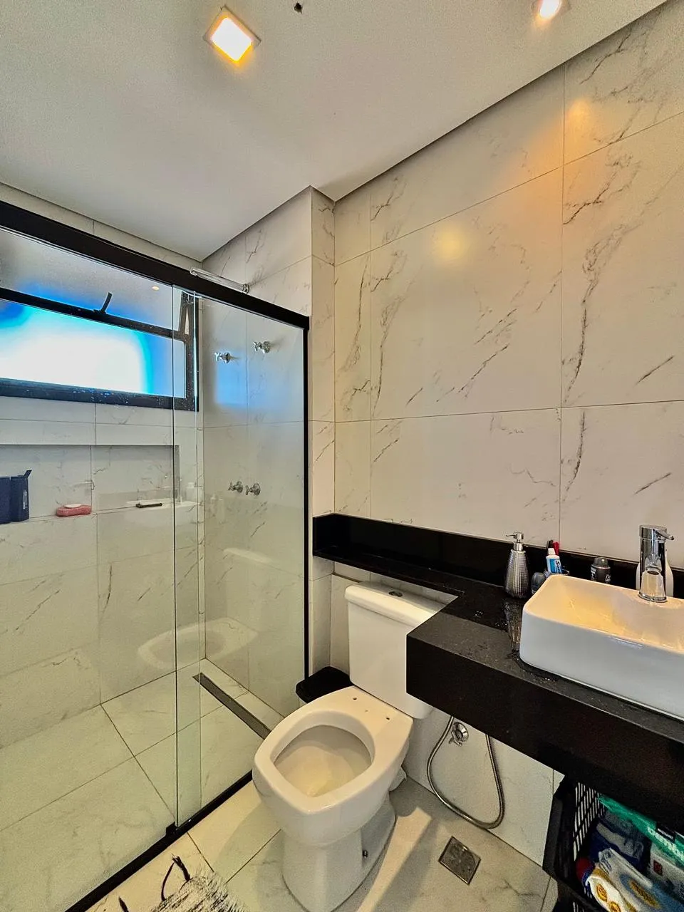 Apartamento à Venda com 3 dormitórios sendo 2 suítes e varanda gourmet, 112m² no Condomínio Alpha Versailles em Sorocaba/SP