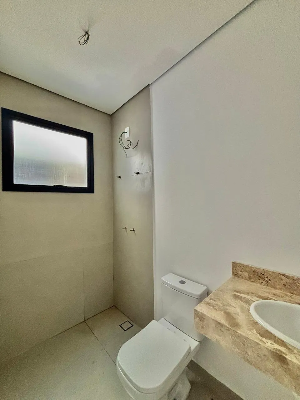 Apartamento à Venda com 3 dormitórios sendo 1 suíte, garden e vaga de garagem exclusiva, 90m² no Condomínio Divino Personnalité em Sorocaba/SP