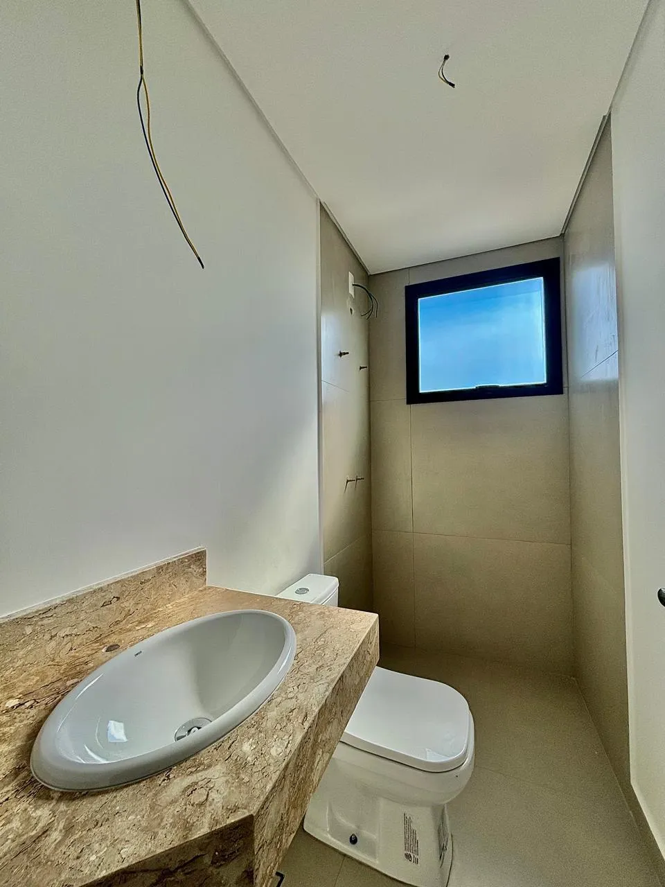 Apartamento à Venda com 3 dormitórios sendo 1 suíte e vista privilegiada, 83m² no Condomínio Divino Personnalité em Sorocaba/SP