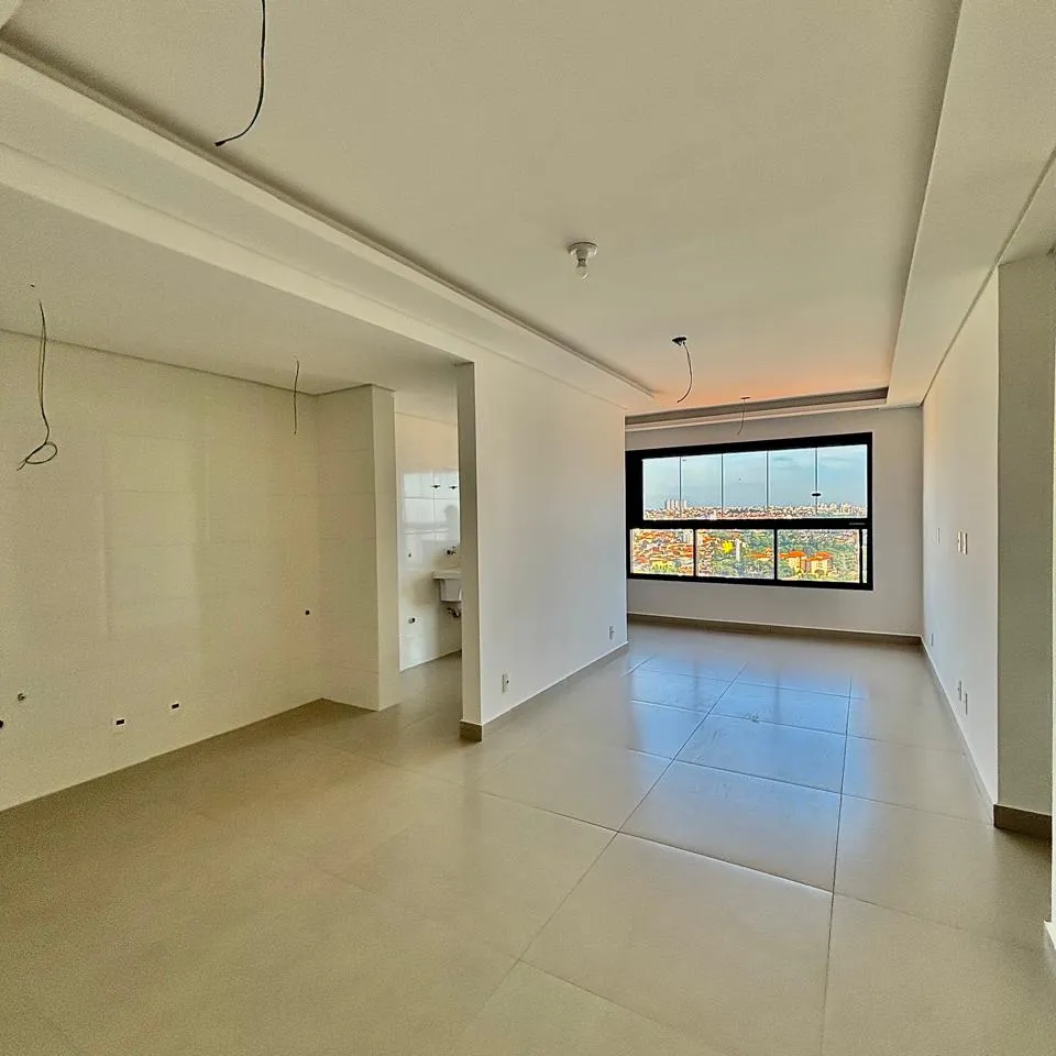 Apartamento à Venda com 3 dormitórios sendo 1 suíte e vista privilegiada, 83m² no Condomínio Divino Personnalité em Sorocaba/SP