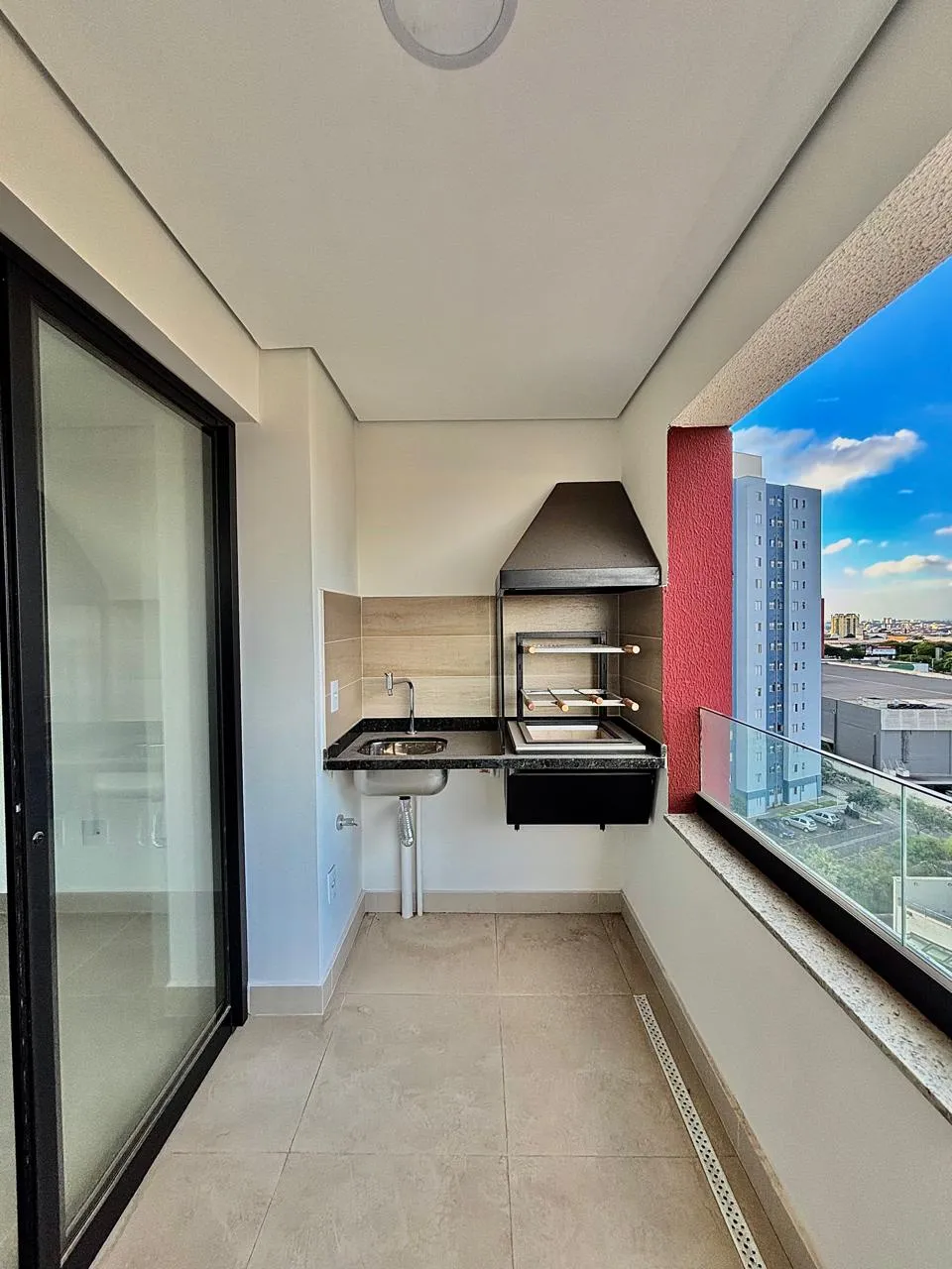 Apartamento à Venda com 1 suíte com closet e varanda gourmet com churrasqueira, 47m² no Condomínio Edifício Mandarim Campolim em Sorocaba/SP