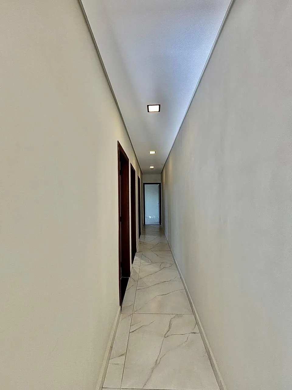 Casa Térrea à Venda com 3 dormitórios sendo 1 suíte e área gourmet com churrasqueira, 140m² em um terreno de 200m² no Condomínio Villagio Wanel em Sorocaba/SP