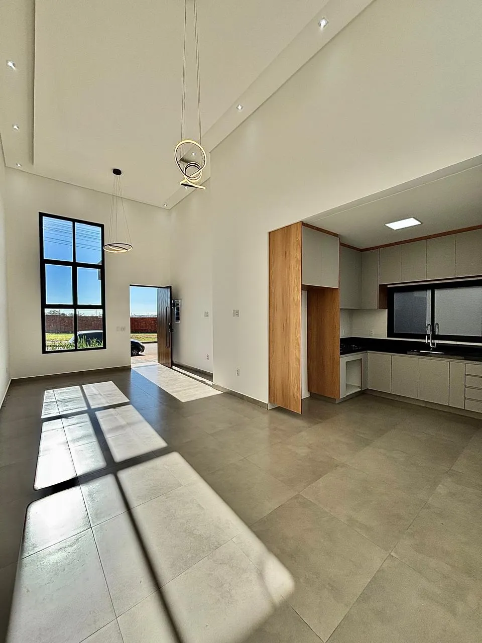 Casa Térrea à Venda com 3 dormitórios sendo 1 suíte e área gourmet com churrasqueira, 132m² em um terreno de 200m² no Condomínio Villagio Wanel em Sorocaba/SP