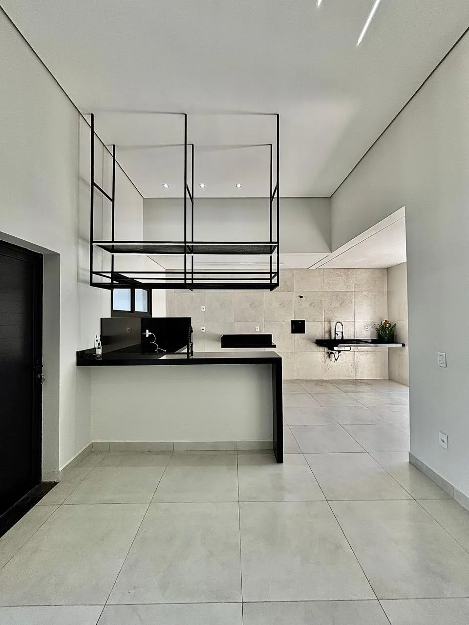 Casa Térrea à Venda com 3 dormitórios sendo 1 suíte e ampla área gourmet com churrasqueira, 143m² em um terreno de 200m² no Condomínio Villagio Wanel em Sorocaba/SP