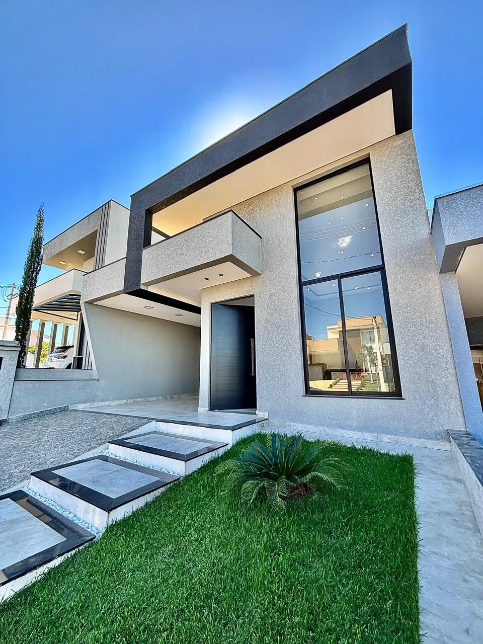 Casa Térrea à Venda com 3 dormitórios sendo 1 suíte e ampla área gourmet com churrasqueira, 135m² em um terreno de 200m² no Condomínio Villagio Wanel em Sorocaba/SP