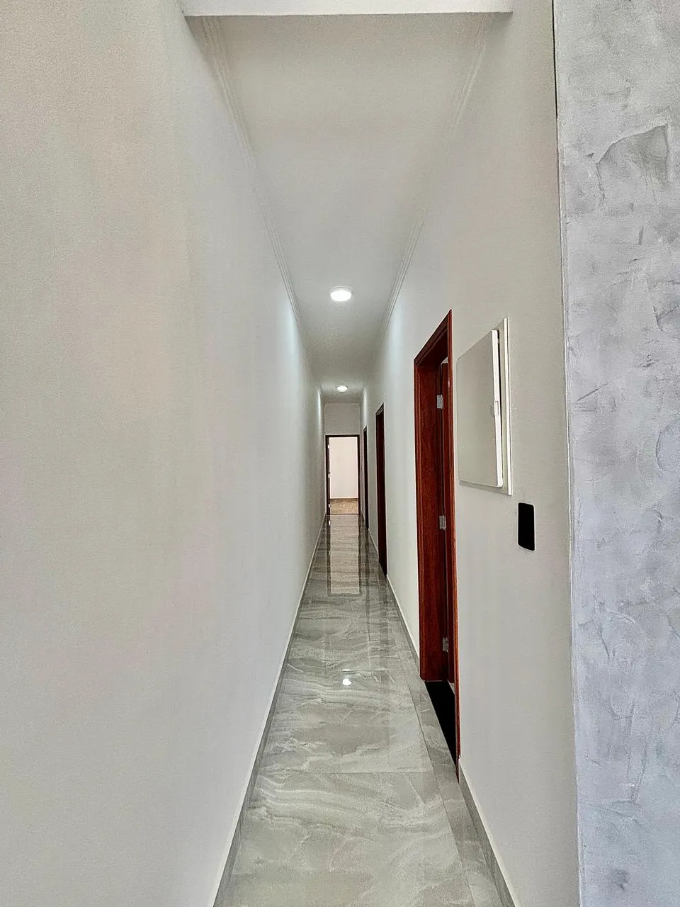 Casa Térrea à Venda com 3 suítes, escritório e ampla área gourmet com churrasqueira, 145m² em um terreno de 200m² no Condomínio Helena Maria em Sorocaba/SP