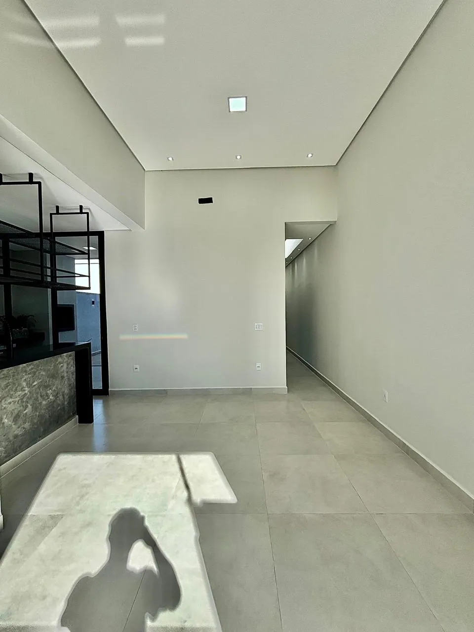 Casa Térrea à Venda com 3 dormitórios sendo 1 suíte e ampla área gourmet com churrasqueira, 105m² em um terreno de 154m² no Condomínio Villagio Ipanema 1 em Sorocaba/SP