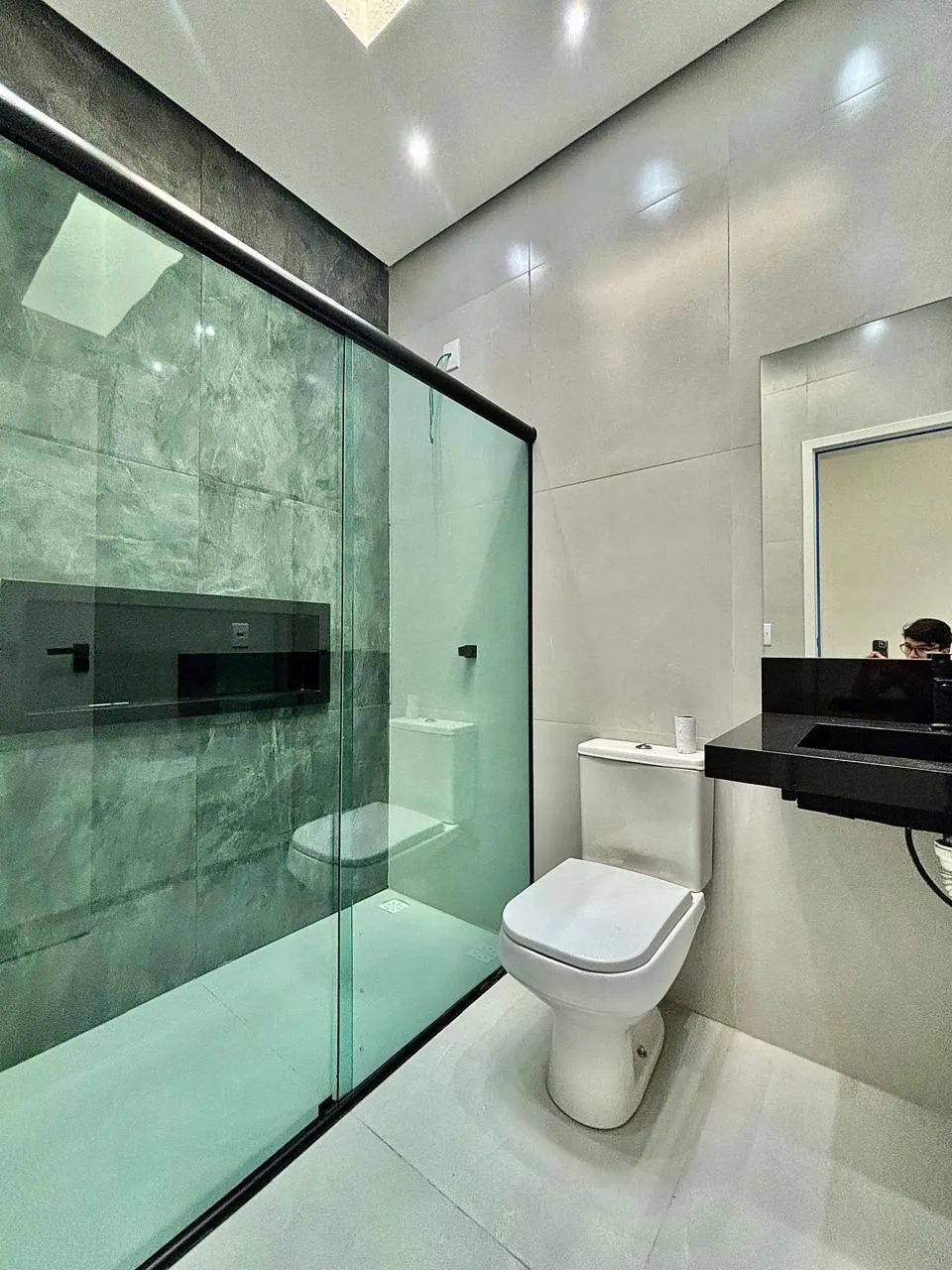 Casa Térrea à Venda com 3 dormitórios sendo 1 suíte e ampla área gourmet com churrasqueira, 105m² em um terreno de 154m² no Condomínio Villagio Ipanema 1 em Sorocaba/SP